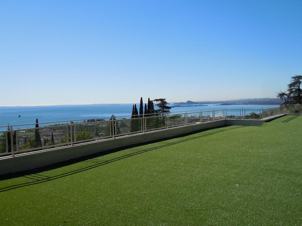 Residence Il Poggio Al Sole Toscolano-Maderno Exterior foto